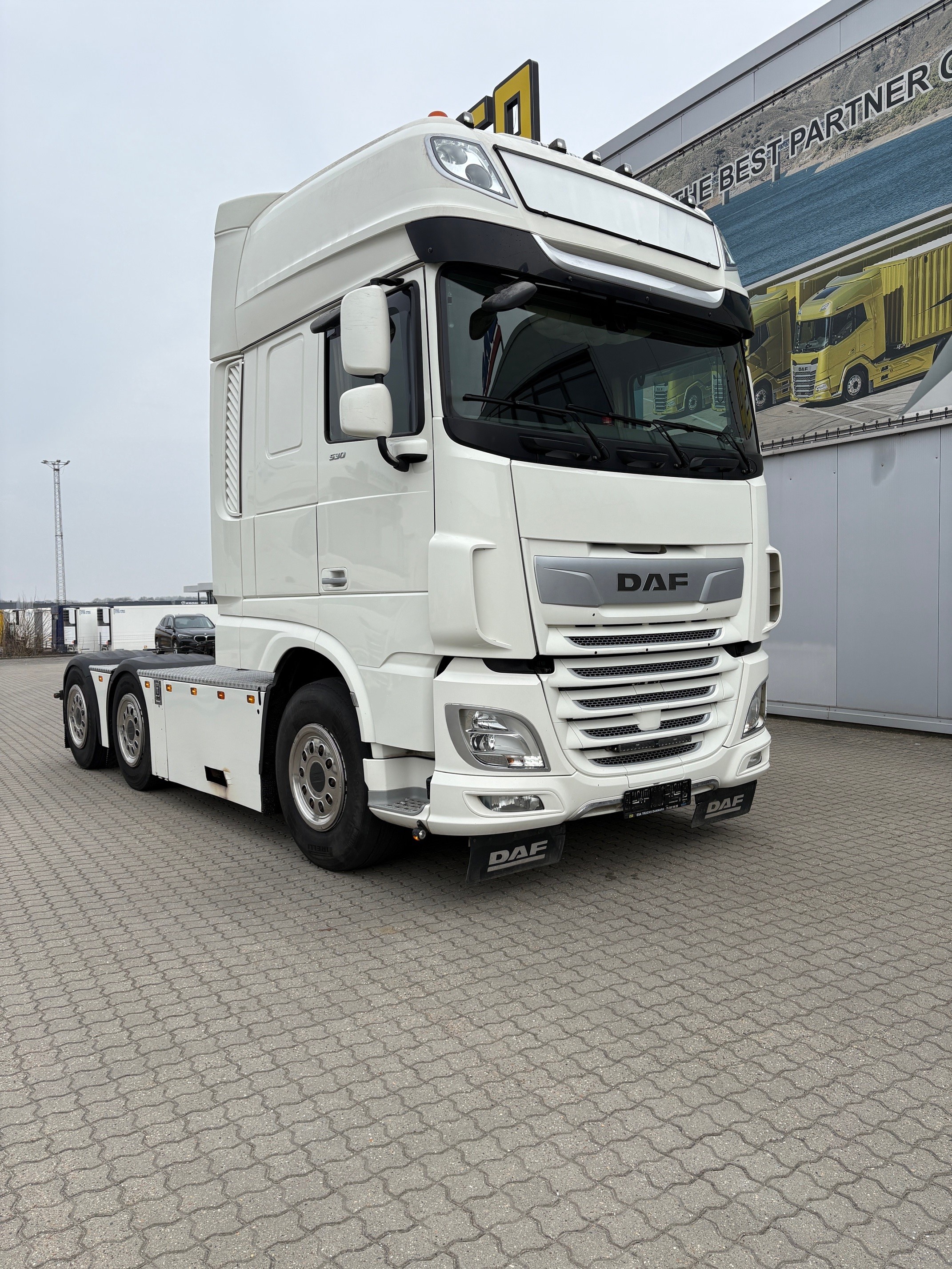 DAF XF 530 FTN 6x2/4 hydraulik trækker