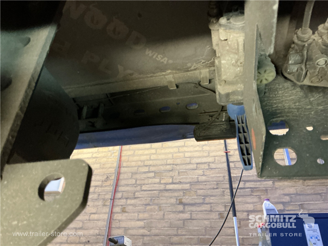 Schmitz Semi Curtainsider Mega