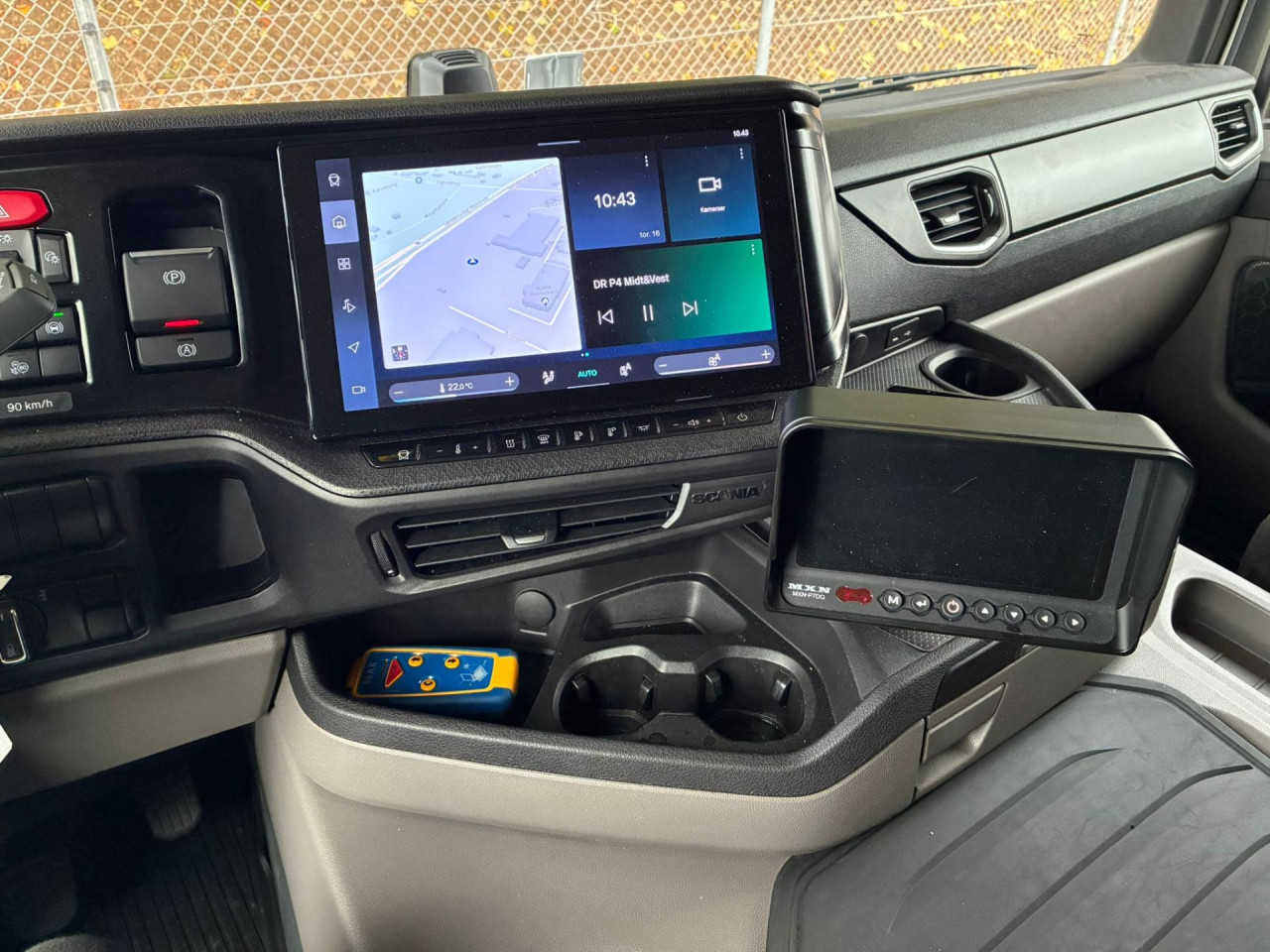 Scania P 250 B4x2NB - BOKS/LIFT