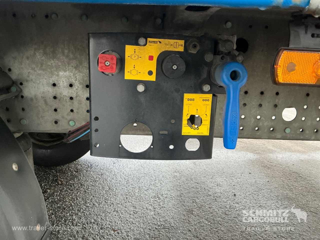 Schmitz Semi Curtainsider Standard