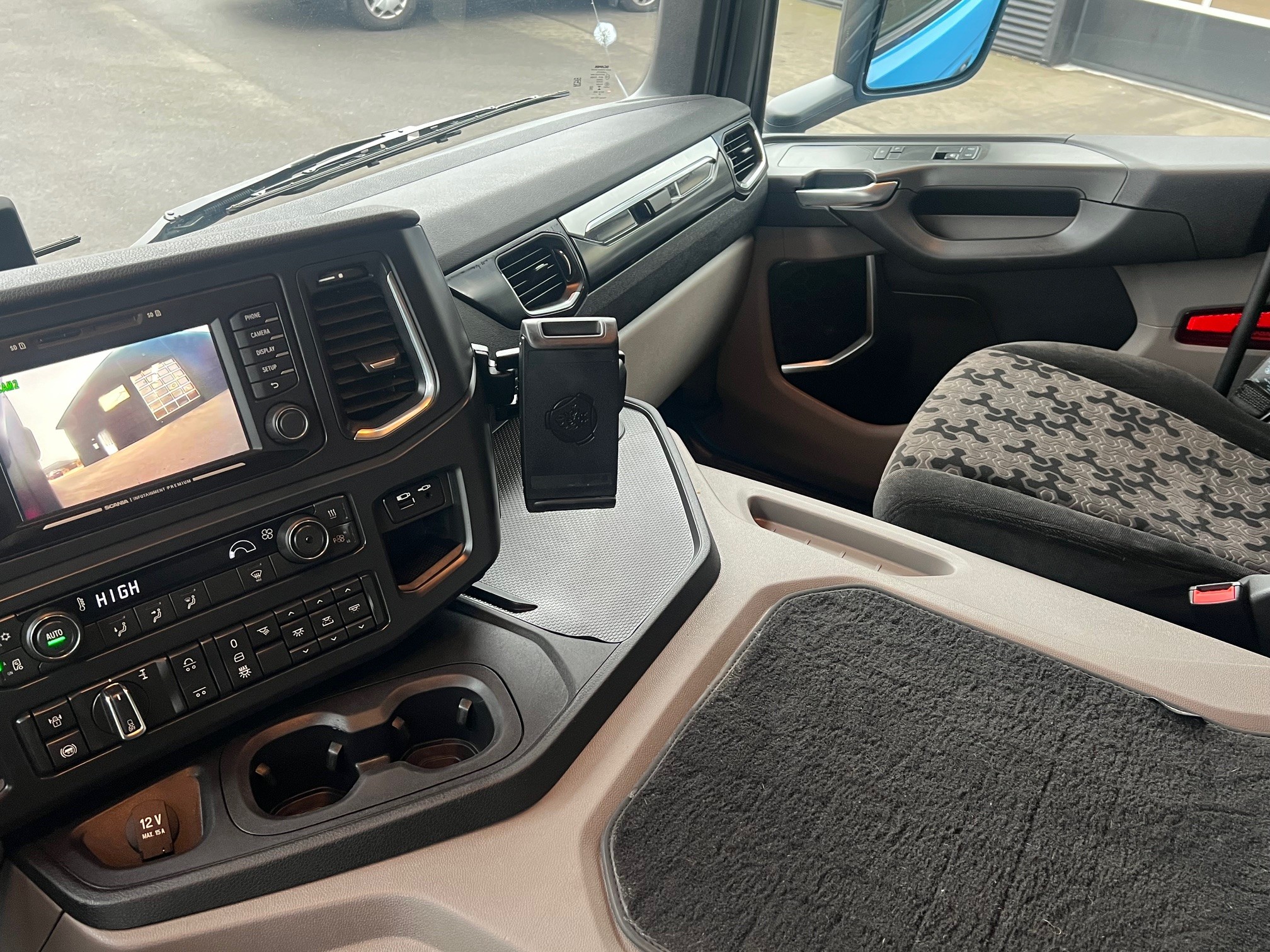 Scania P450 6X2*4 Skydepressning, sovekabine