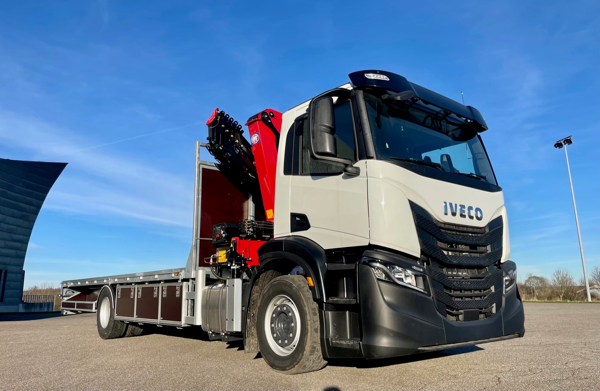 Iveco S-WAY AD190S34-E6e/FP Stillads