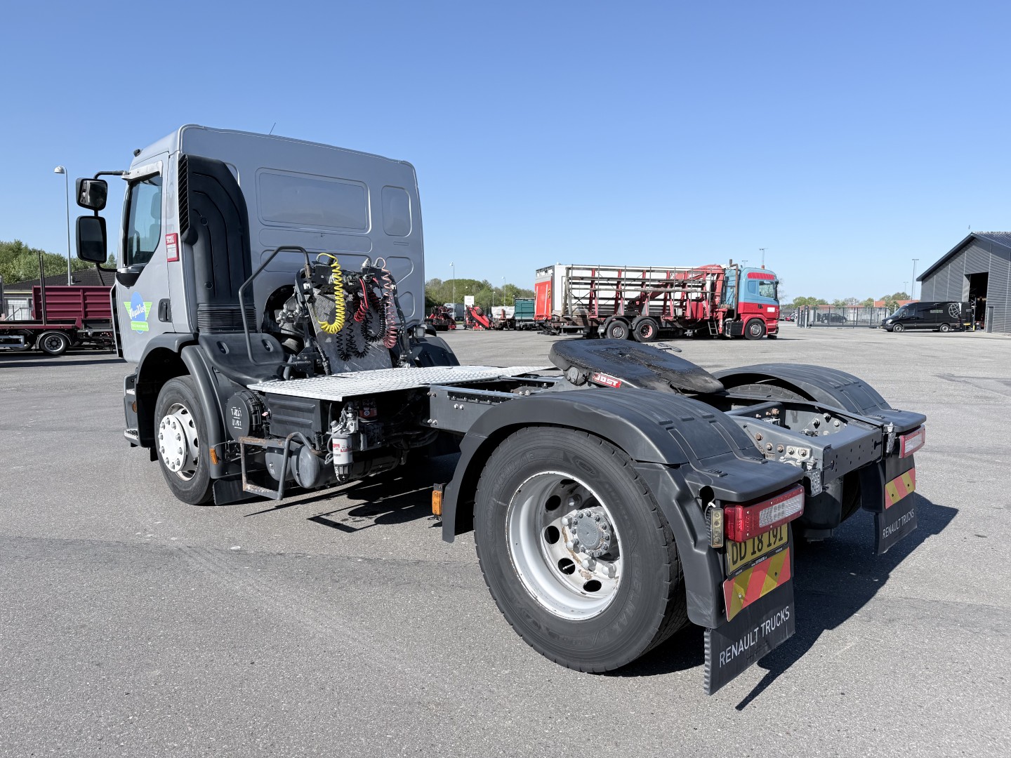 Renault D WIDE 320 DTI 8 Pladstrækker