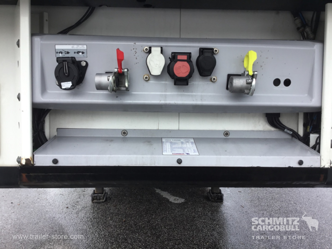 Schmitz Semi Reefer Meat hanging system