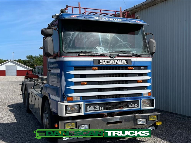 Scania 143 6x2 420