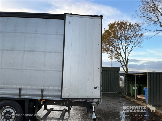 Schmitz Semi Curtainsider Standard , Foldedør højre