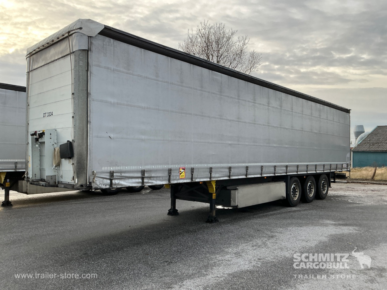 Schmitz Semi Curtainsider Standard , Foldedør højre