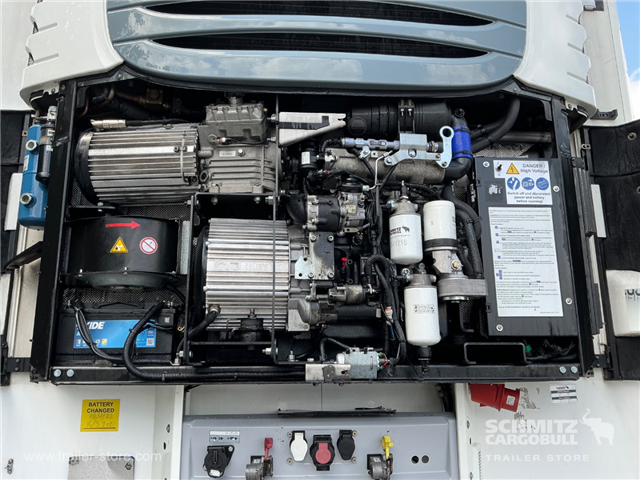 Schmitz Semi Reefer Meat hanging system