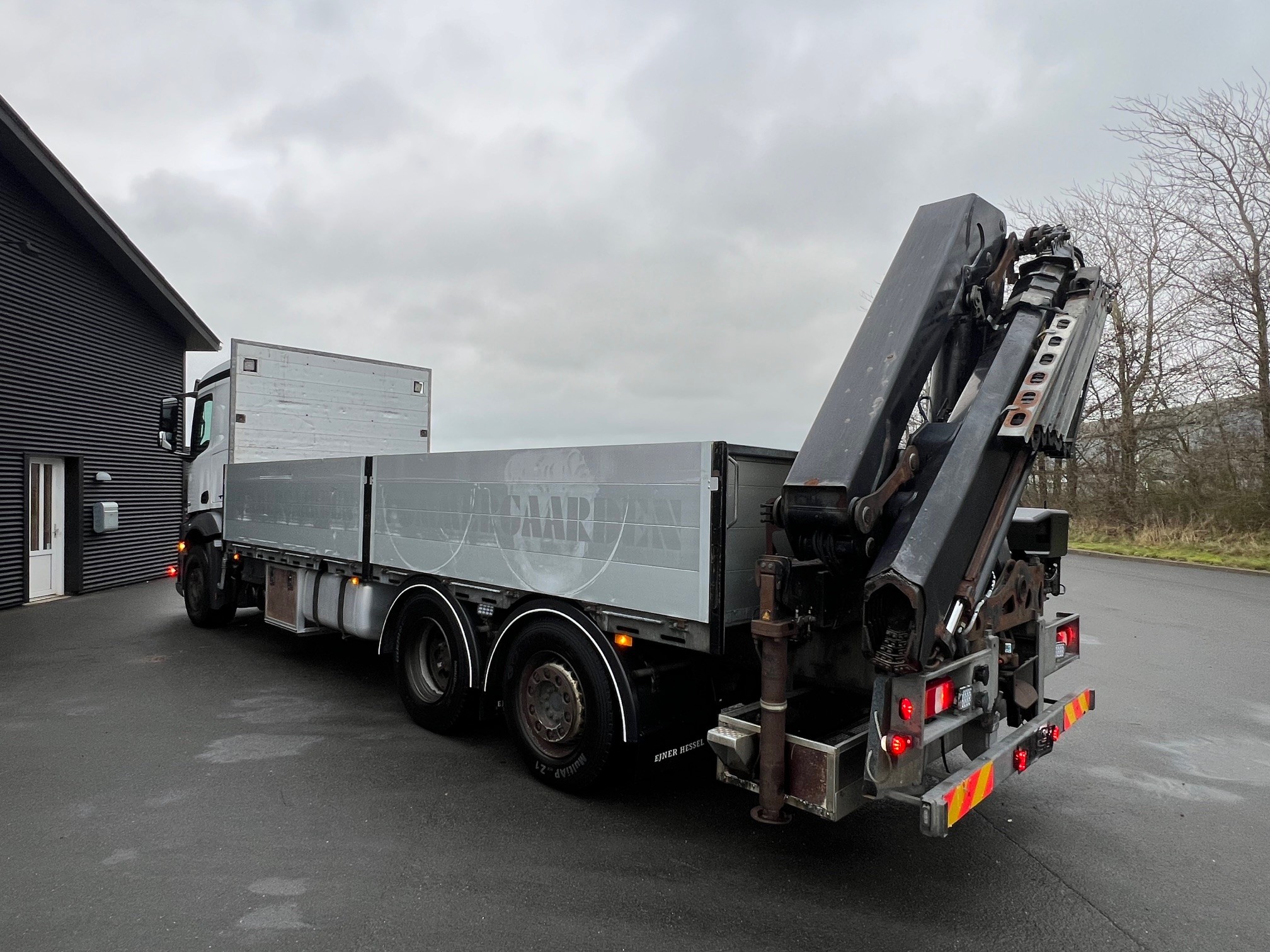 Mercedes 2540 HMF 2120 K5 kran