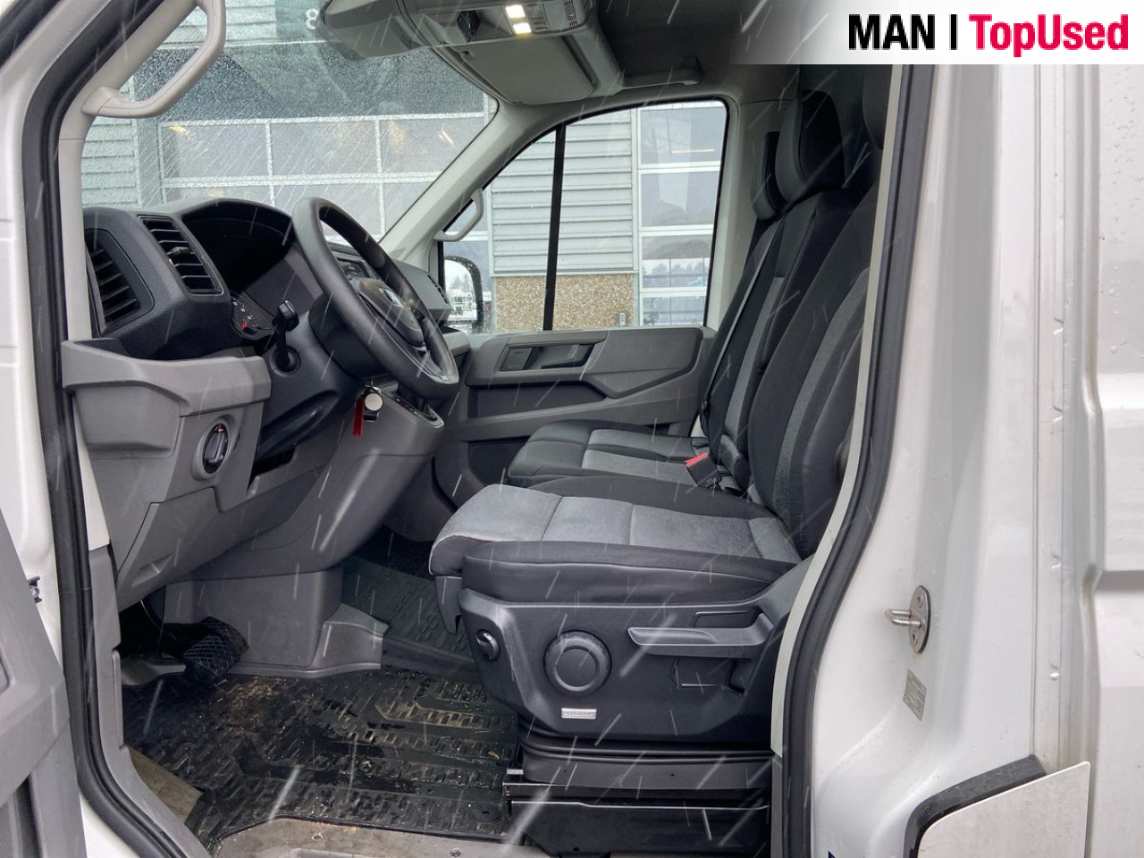 MAN TGE 3.180 4X2F SB