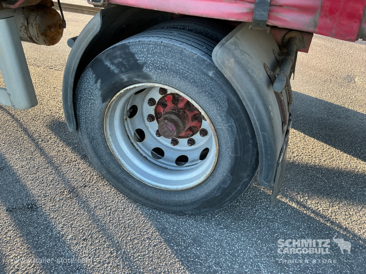 Kel-Berg Semi Curtainsider Standard Lift