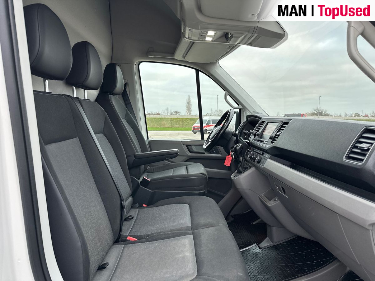 MAN TGE 3.180 4X2F SB