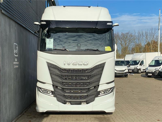 Iveco S-WAY AS440S50-E6e TX/FP 6x2x4