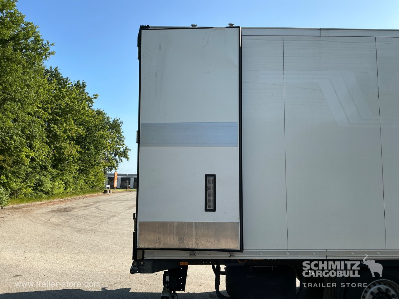 Schmitz Semi Reefer Meat hanging system