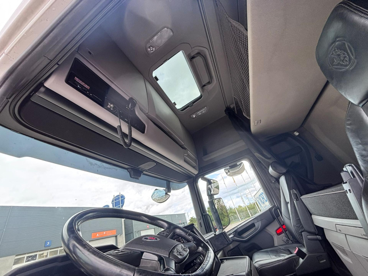 Scania R 560 A6x2NB