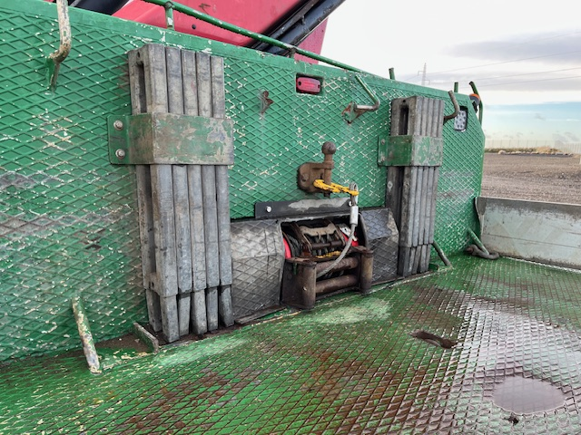 Scania P450 8X2*6 Knæklad + Kran HMF1820 – Machinetransporter