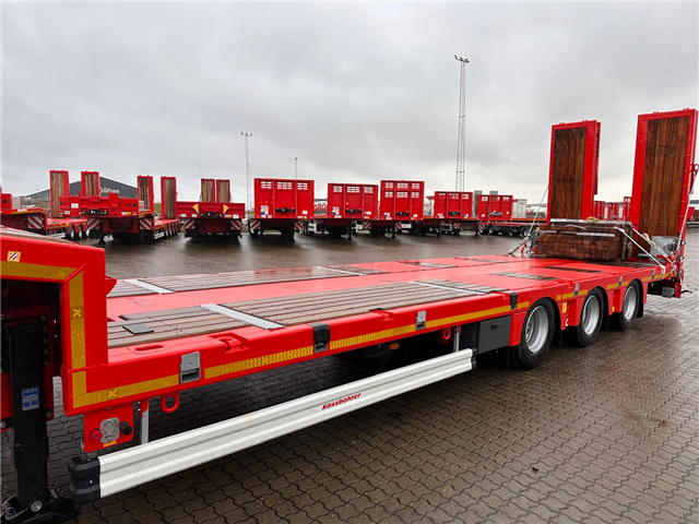 Kässbohrer SLS 3 Maskintrailer