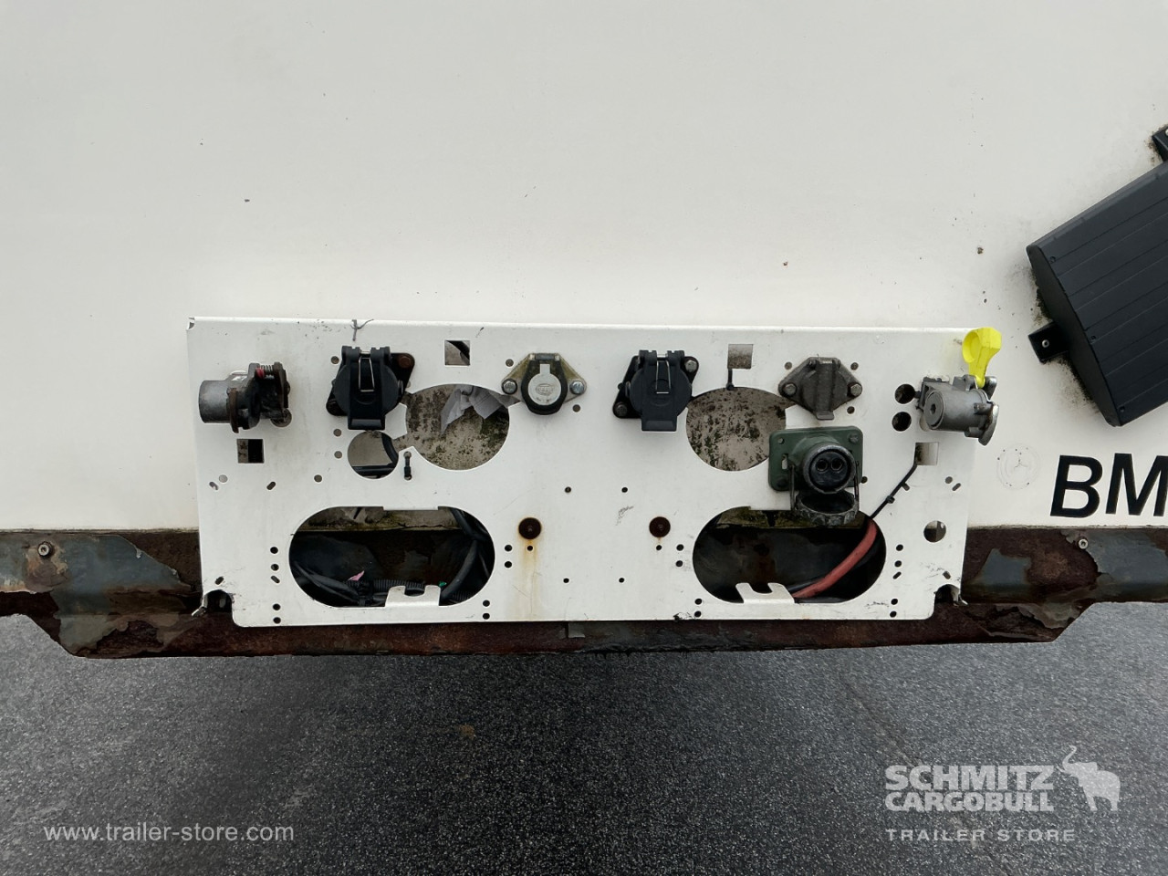 Krone Auflieger Trockenfrachtkoffer Lift