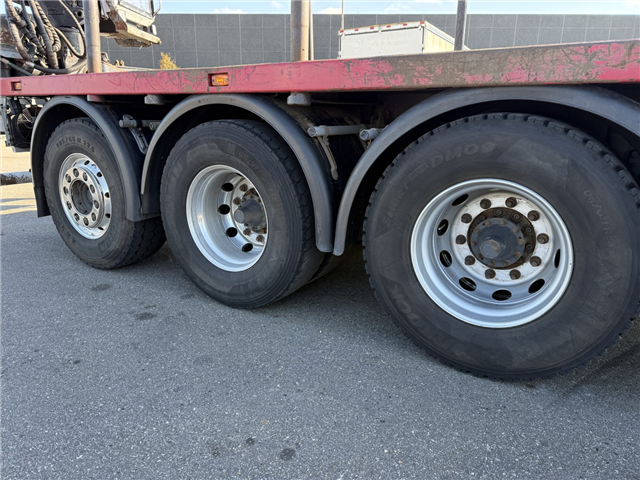 Scania R580 8x4*4 Kesla 21127 Skovbil