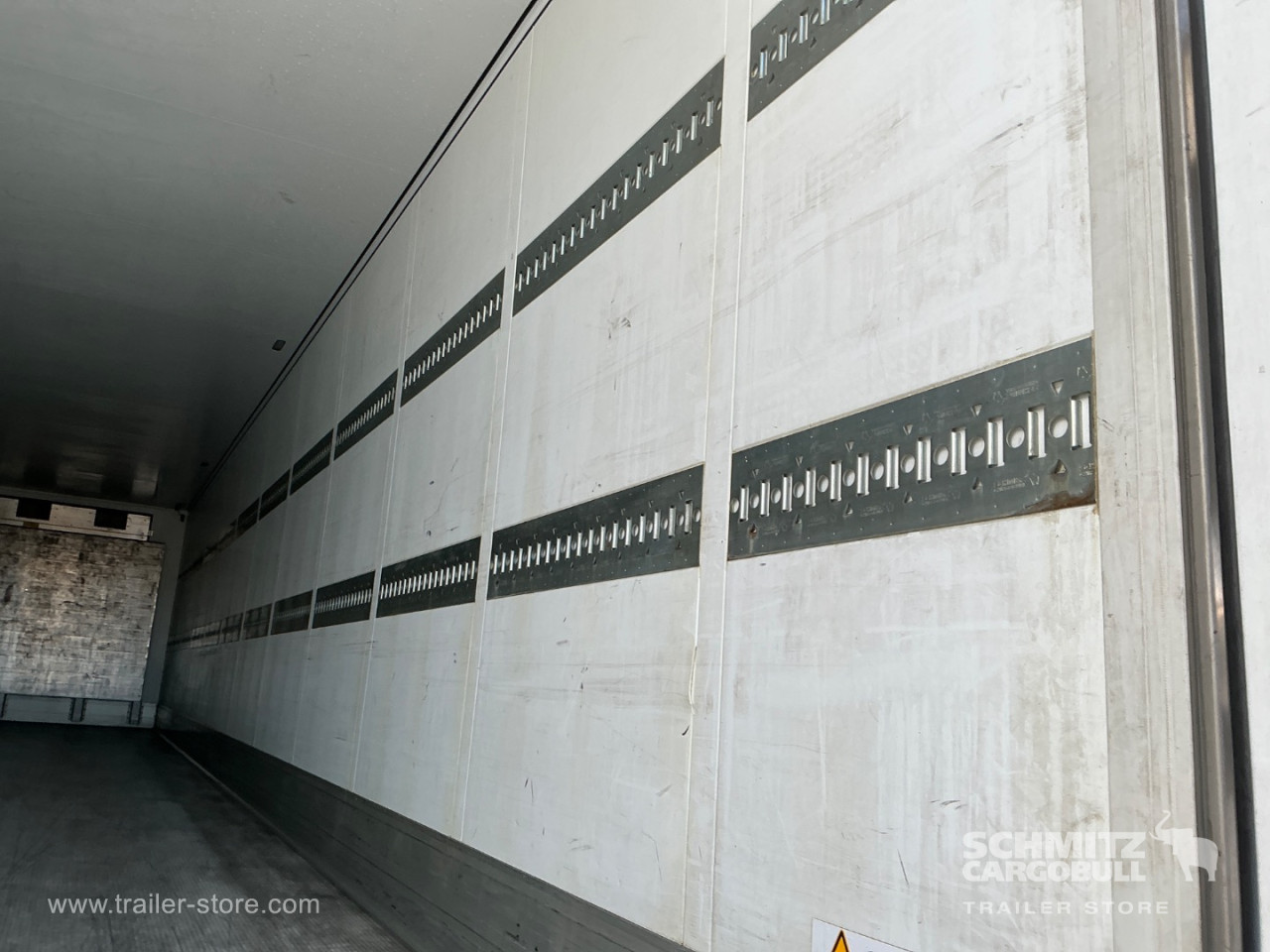 Schmitz Semi Reefer Standard