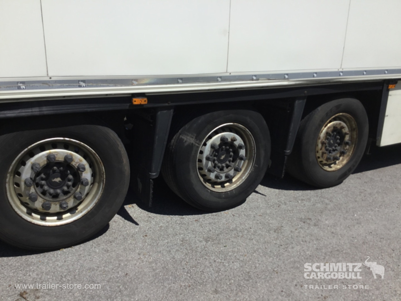 Schmitz Semi Reefer Meat hanging system