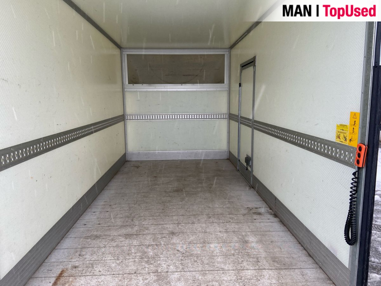 MAN TGE 3.180 4X2F SB