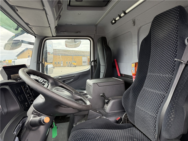 Mercedes Atego 1218 8,0 m. kasse