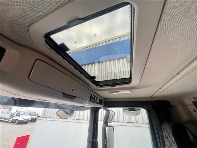 Scania P 320 9,3L 320HK