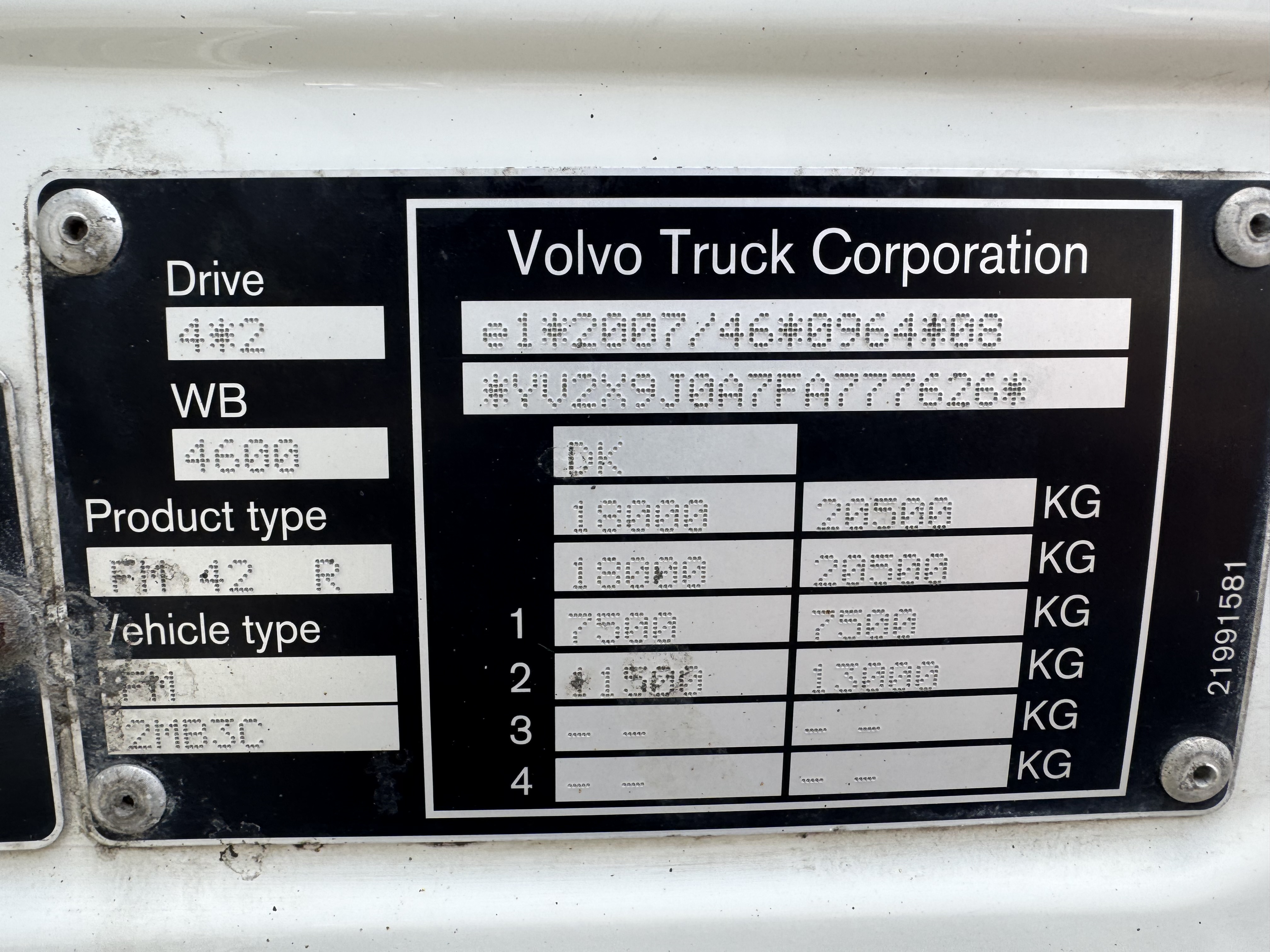 Volvo FM330 4x2 HMK Bilcon 12.600 L ADR tankbil
