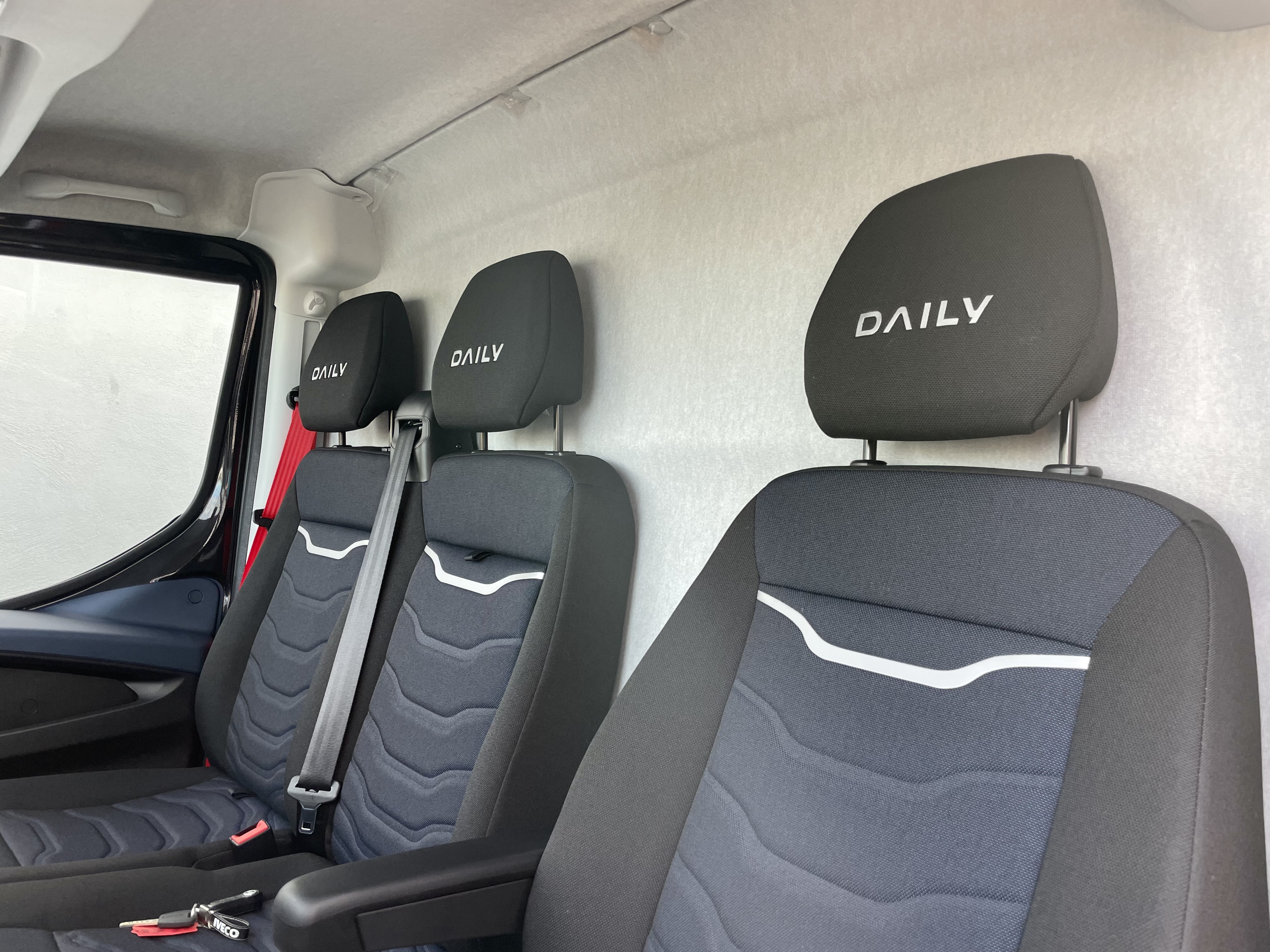 Iveco Daily 35S18HA8 9m3