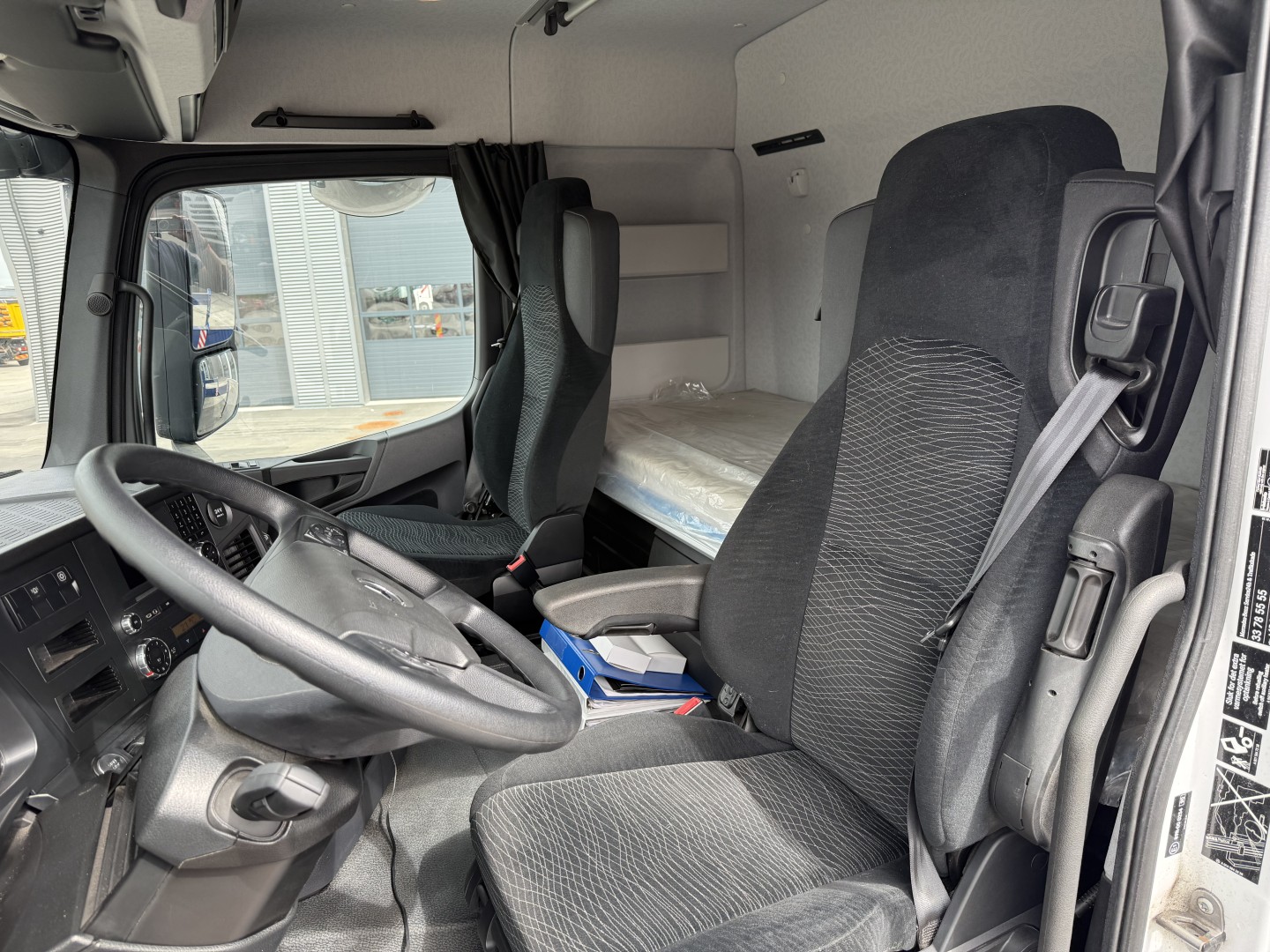Mercedes Arocs 4153 8x4 MPG 220 TM7 Kranbil