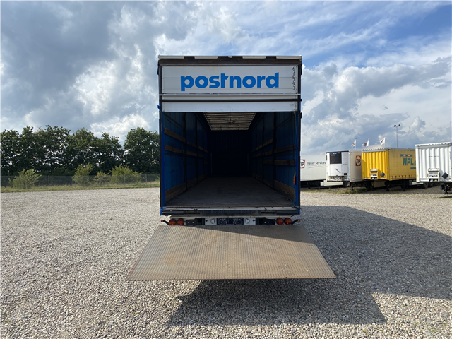 Krone Gardin trailer m. oprestående lift