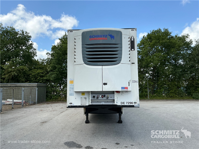 Schmitz Semi Reefer Meat hanging system