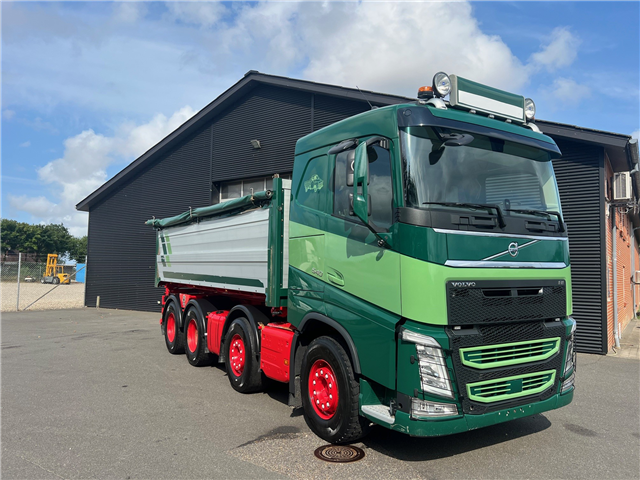 Volvo FH540 8X4 tandem med løftebogie -Nopa pendeltip