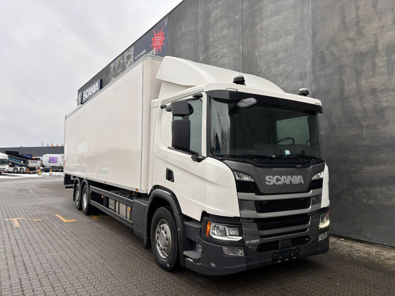 Scania P 320 B6x2*4NB Dobbelt compartment