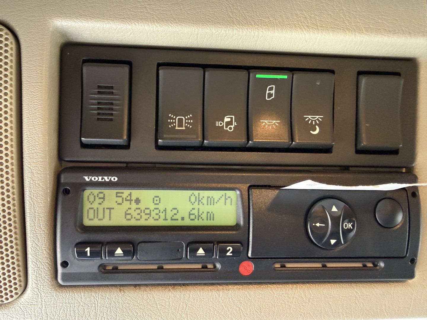 Volvo FM330 6x2*4 Carrier Supra 1050 Nordic