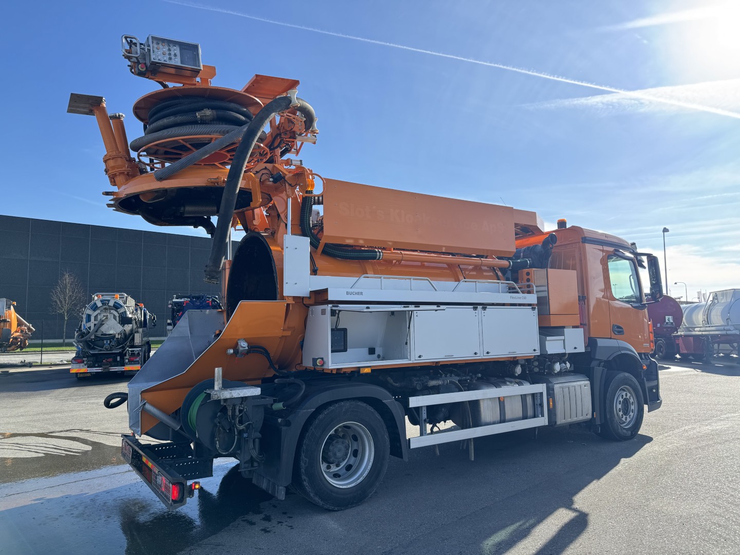 Mercedes Actros 1833 4x2 Bucher FlexLine C60