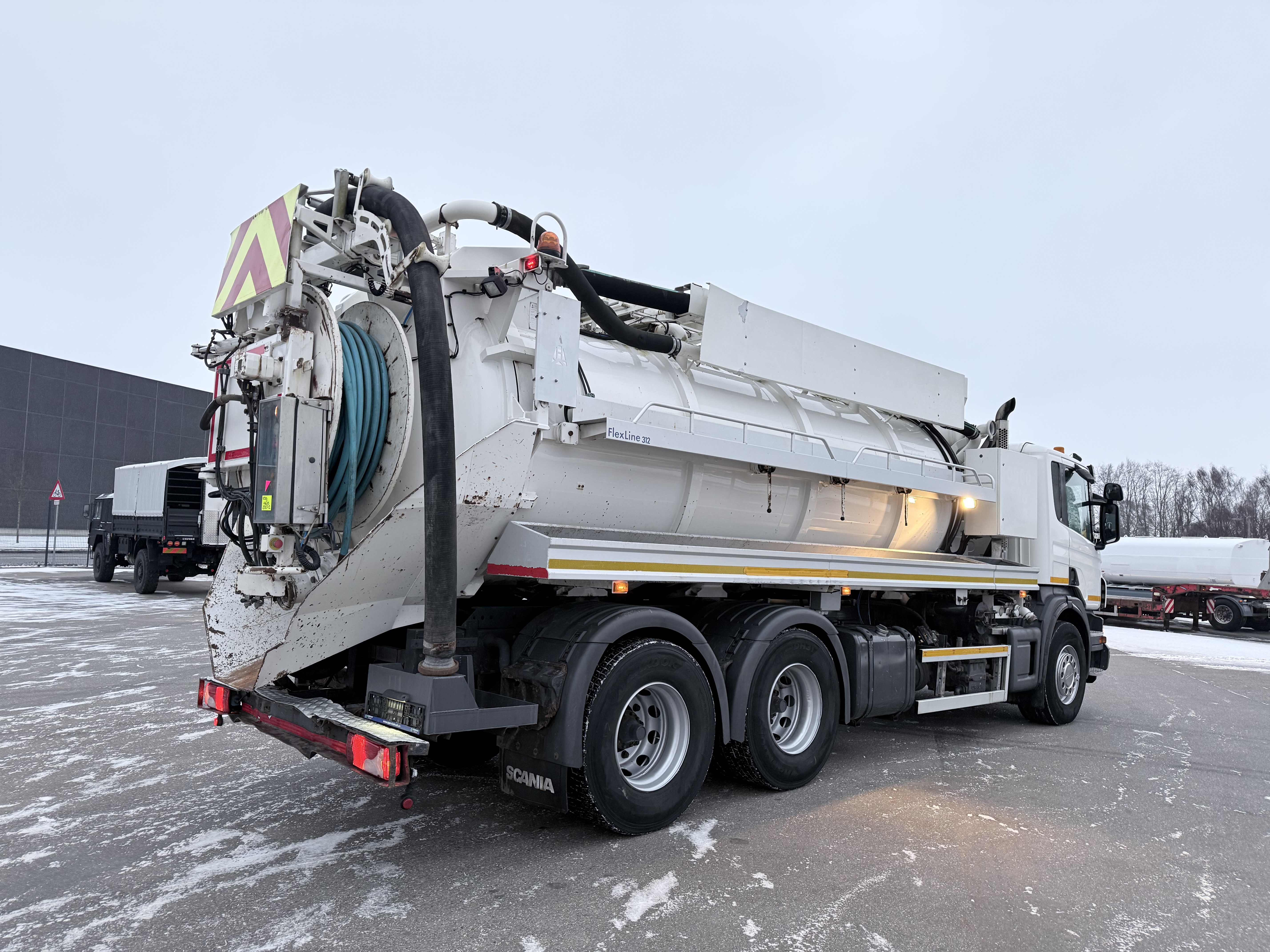 Scania P360 6x4 Hvidtved Larsen FlexLine 312