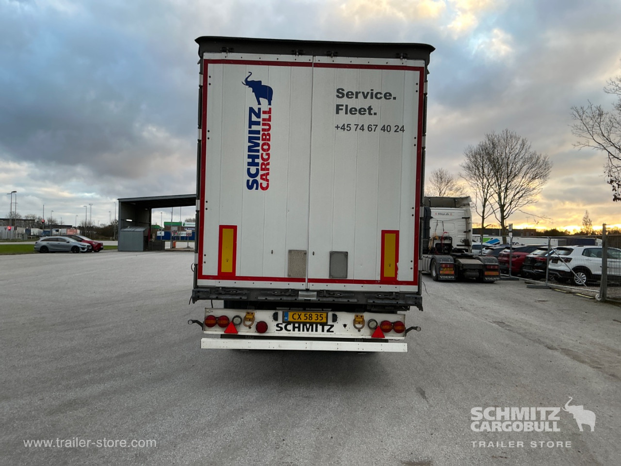 Schmitz Semi Curtainsider Standard