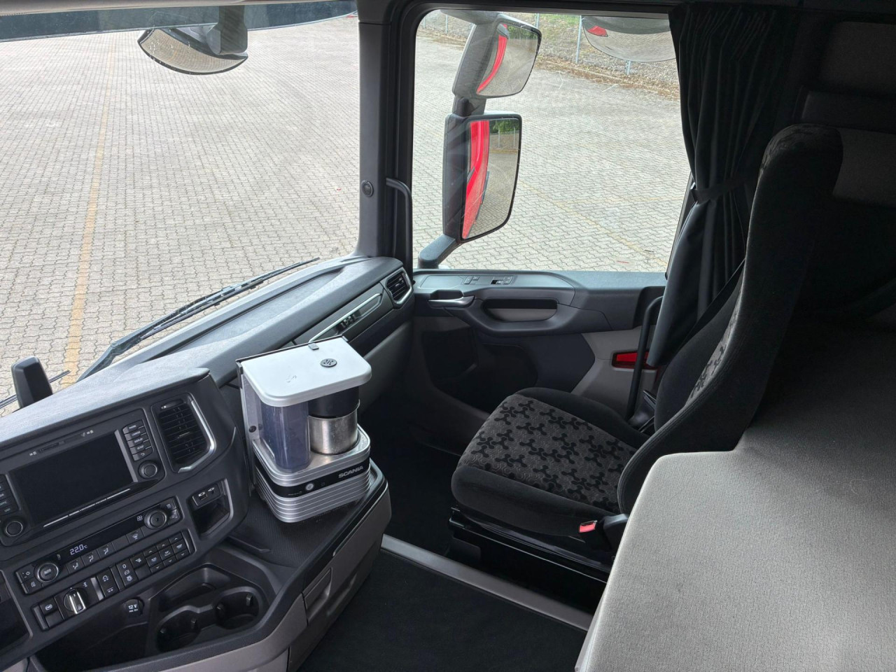 Scania R 450 A6x2NB