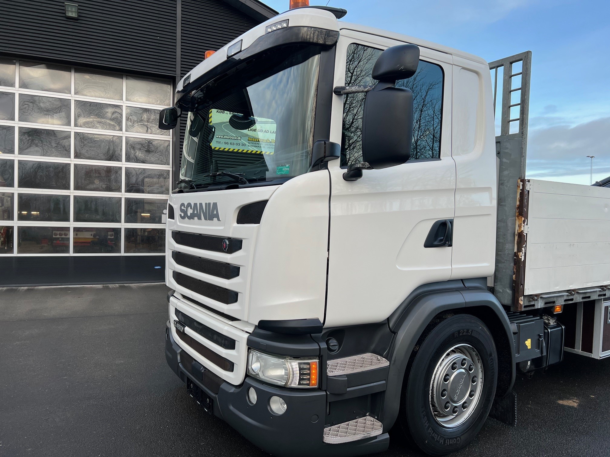 Scania G450 6X2*4 med HMF 2620 K5 kran