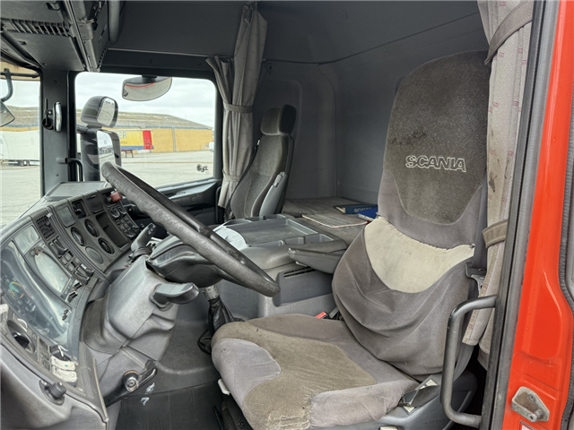 Scania P94/260 4x2 NZ SLS590 Kombi 8.400 l.