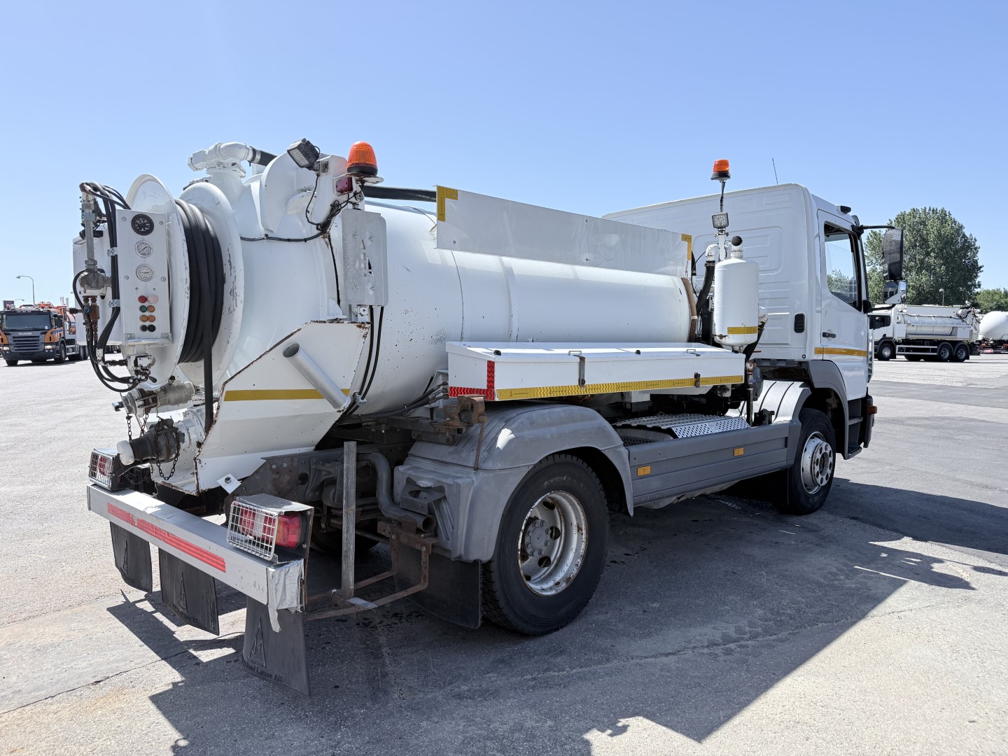 Mercedes Atego 1323 RHD 4x2 Euro 6 Hvidtved Larsen Cityflex