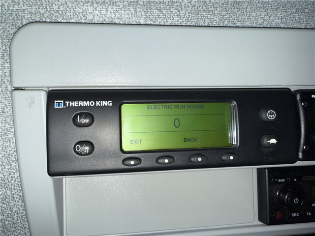 Iveco EuroCargo 180E32 4x2 Schmitz / Thermo King T-1200R Spectrum