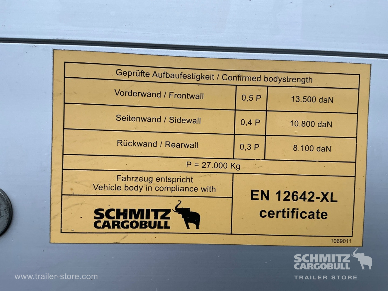 Schmitz Semi Curtainsider Standard