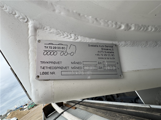 Volvo FM440 8x2*6 24.000 l. ADR Tankbil