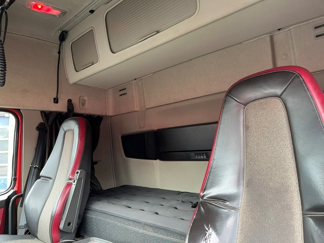 Volvo FM460