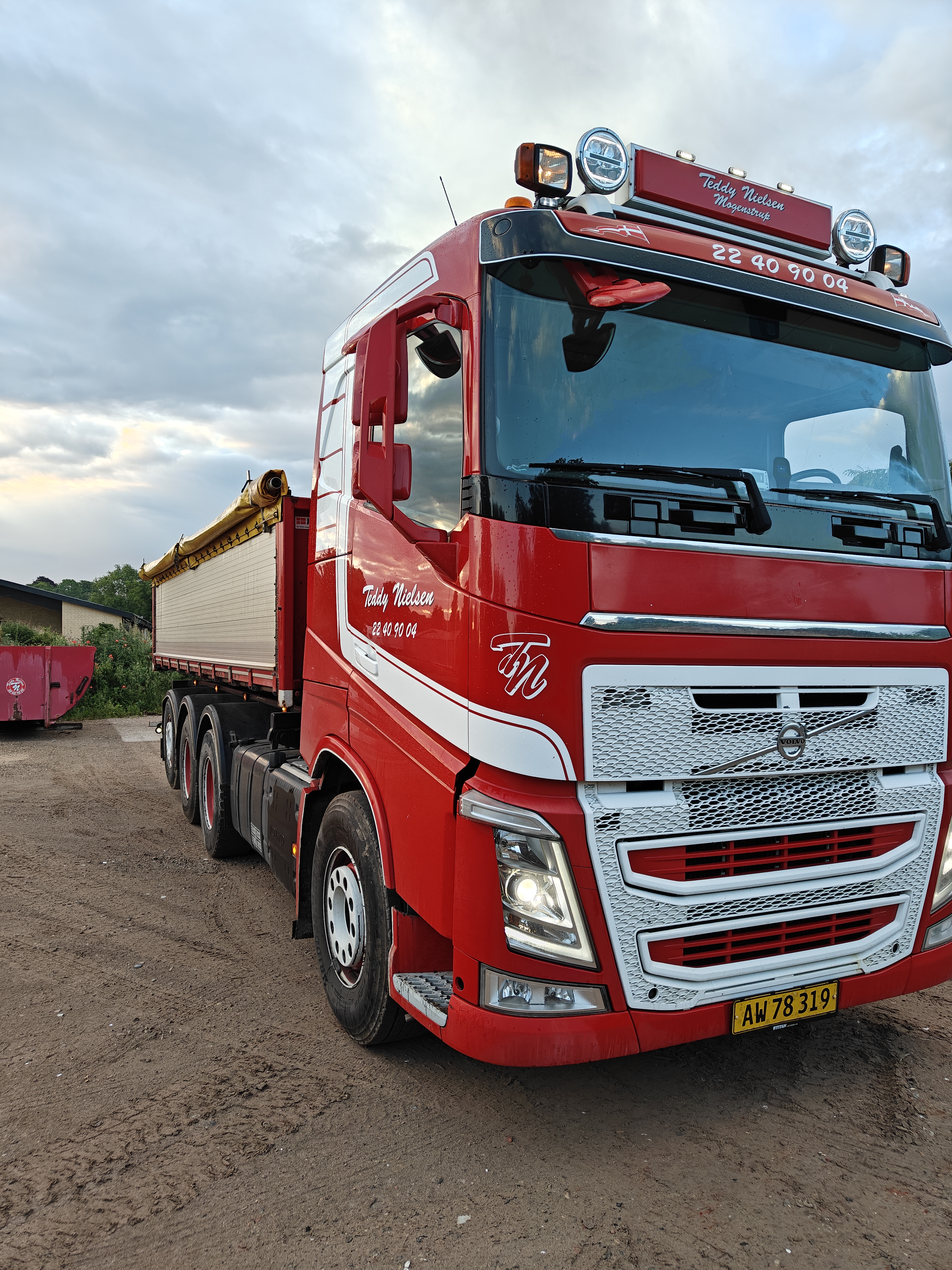 Volvo 8*4 FH 540