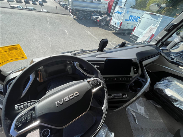 Iveco X-Way AS350X50 Y/FS 8x4 1+3