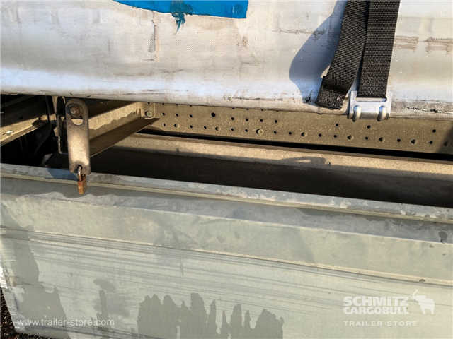 Schmitz Semi Curtainsider Standard , Foldedør højre